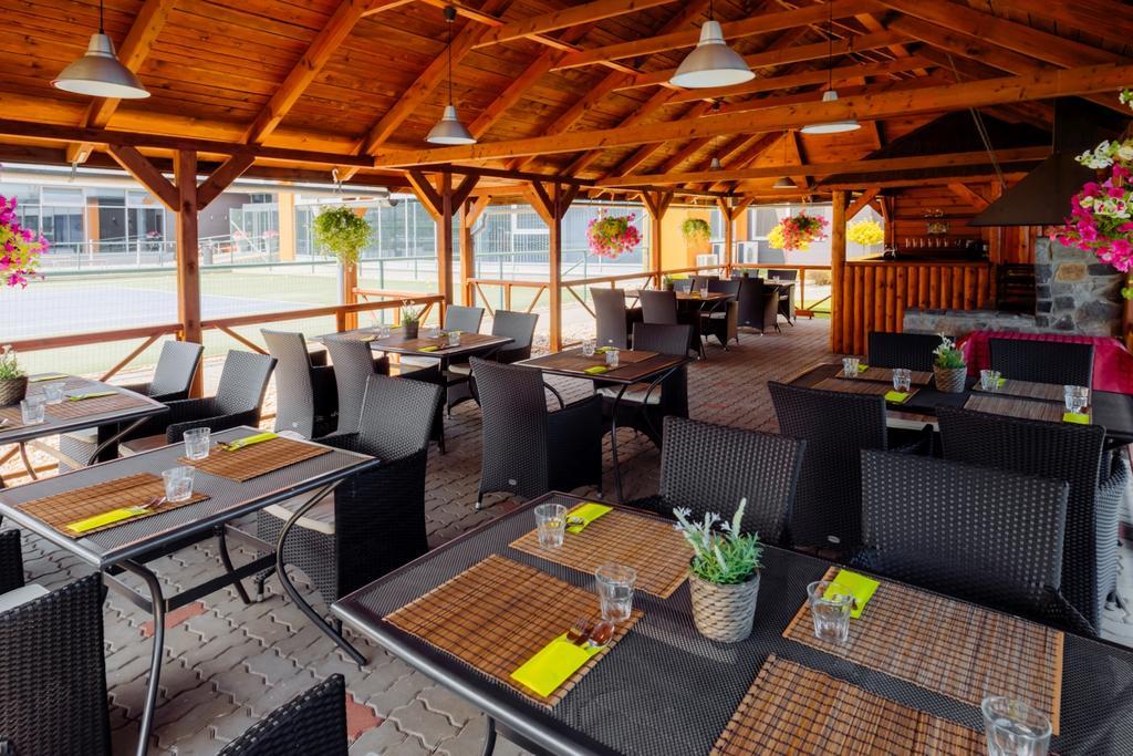 Hotel Tenis 즈볼렌 외부 사진